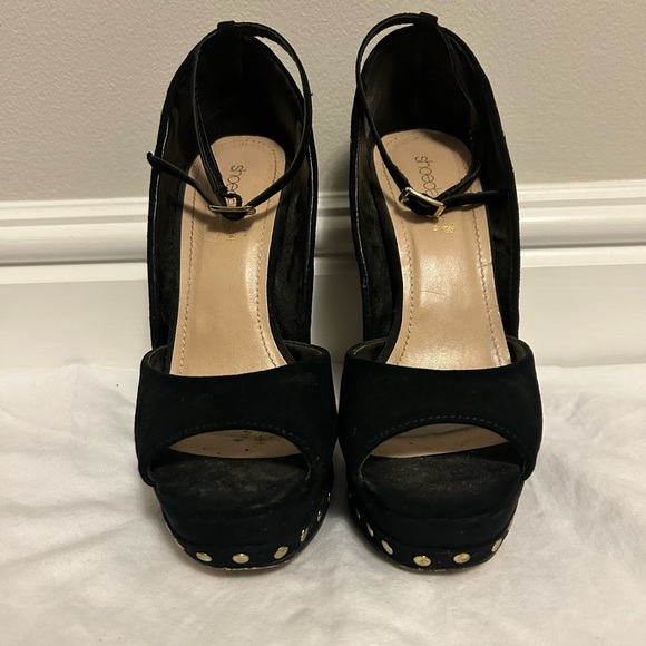 Shoedazzle Chunky Platform Studded Heels - Picture 2 of 5